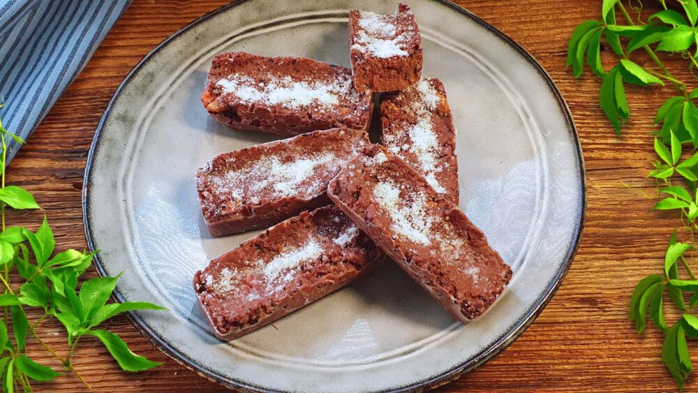 KETO BATONY Z KARMELIZOWANYM MASŁEM