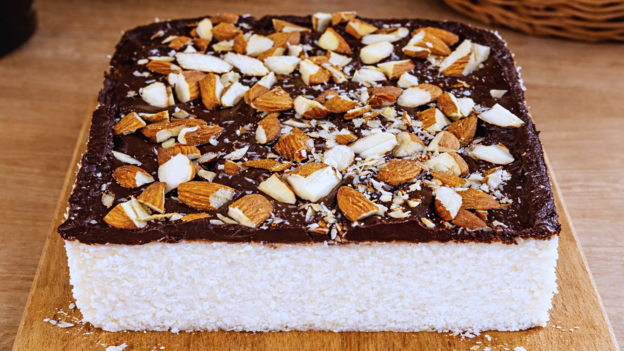 mini keto sernik kokosowy białkowy