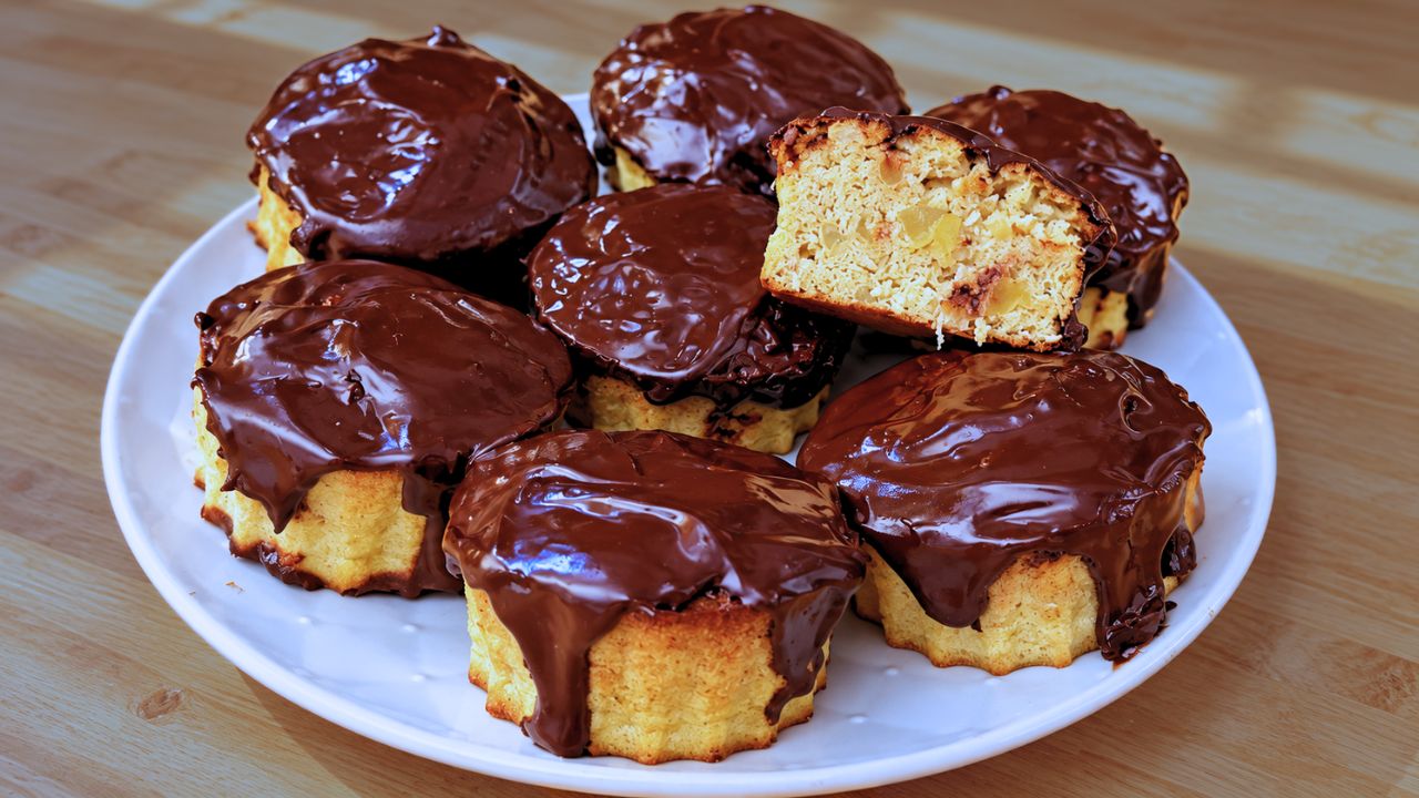 jabłkowe muffiny w czekoladzie